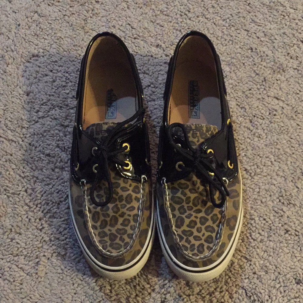 Sperry Top Slider- Leopard Print & Blk Patent 8.5